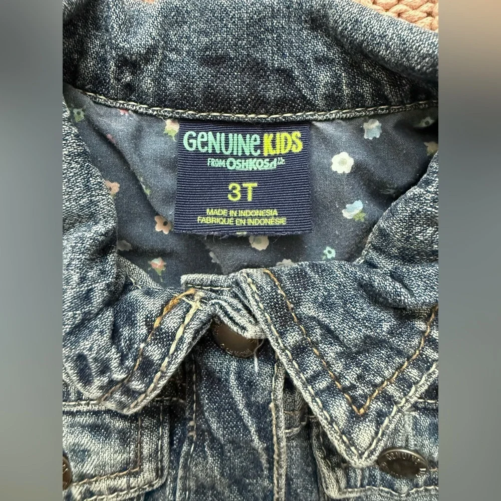 Genuine Kids OshKosh Denim Jacket Size 3T Classic Blue Jean Coat Toddler Girl